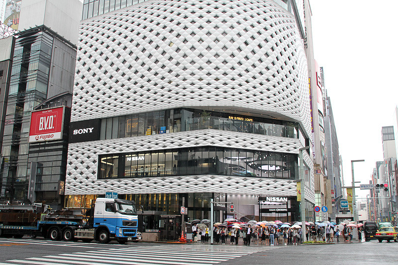 パブリックビューイングの会場となる「NISSAN CROSSING」（東京都中央区銀座5丁目8番1号）