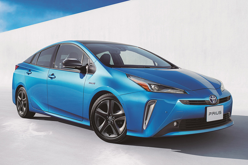マイナーチェンジして12月17日に発売された「プリウス」（オプション装着車）