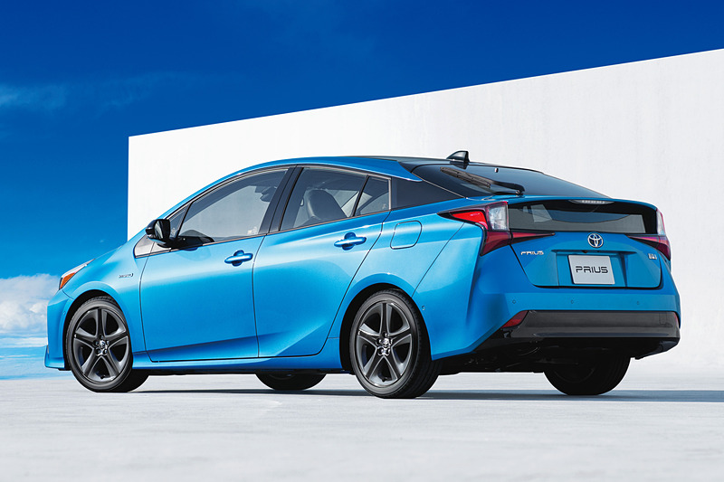 プリウス A“ツーリングセレクション”（オプション装着車）