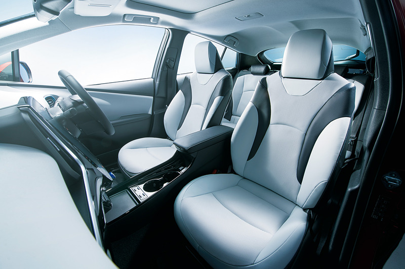 「Aプレミアム」「Aプレミアム“ツーリングセレクション”」のフロントシートに「シートベンチレーション」を標準装備