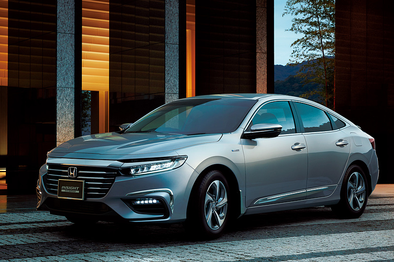 プレミアムスポーティスタイル（EX 純正アクセサリー装着車）