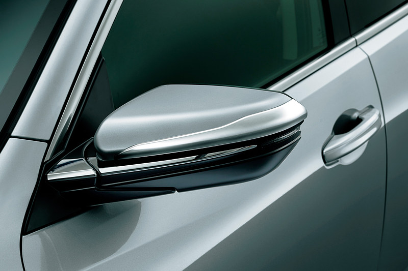 ドアミラーガーニッシュ クロームメッキ/左右セット：7560円