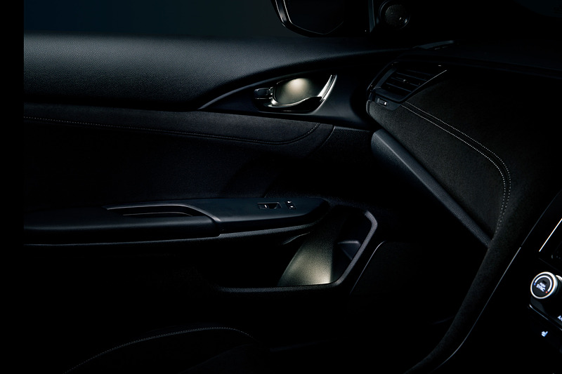 インナードアハンドル＆ドアポケットイルミネーション LEDイルミネーション/フロントドア用左右セット：1万4040円