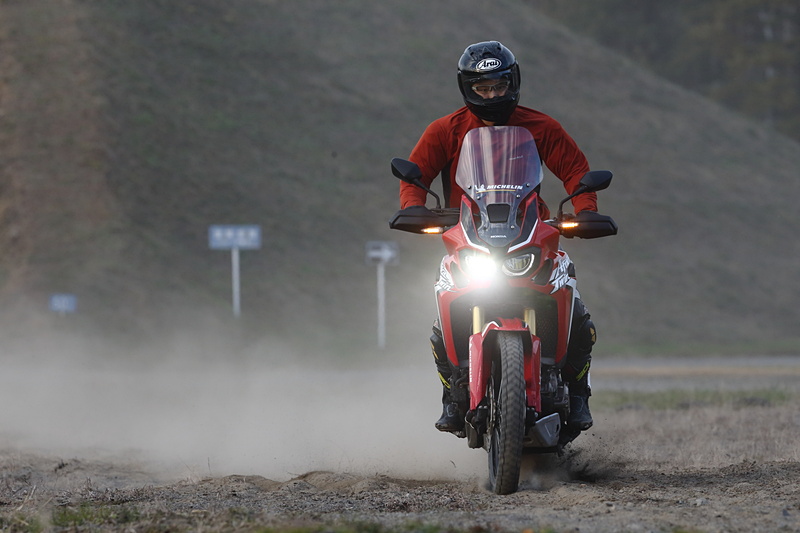 ミシュラン「ANAKEE ADVENTURE」装着車を試乗