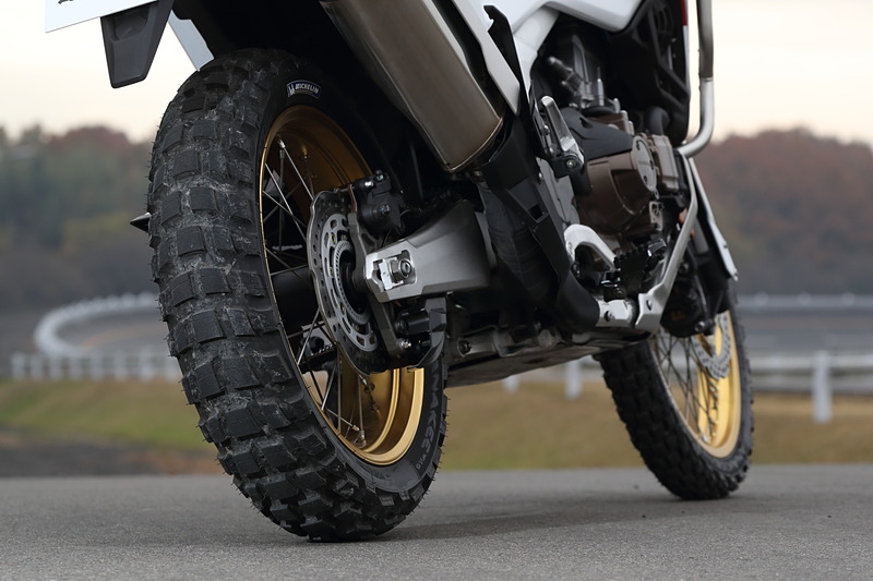 ANAKEE WILDのトレッド