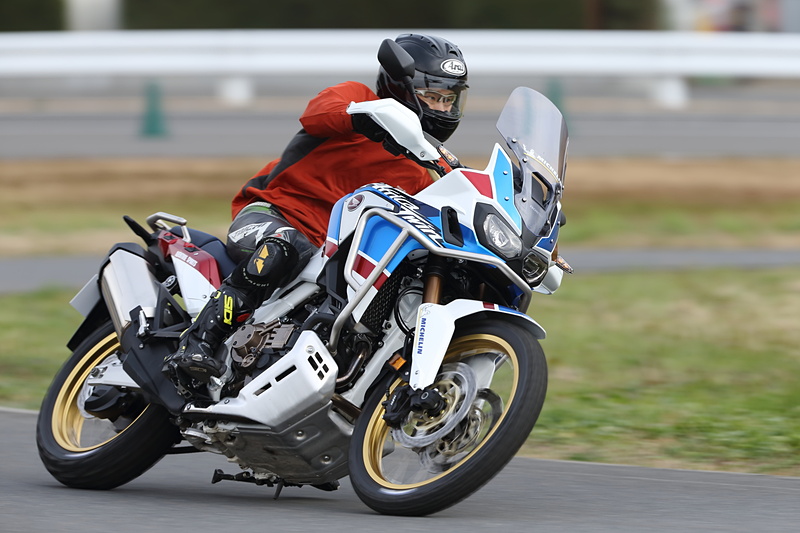 ANAKEE WILDではさすがにペースを抑え気味にしないと横滑りする