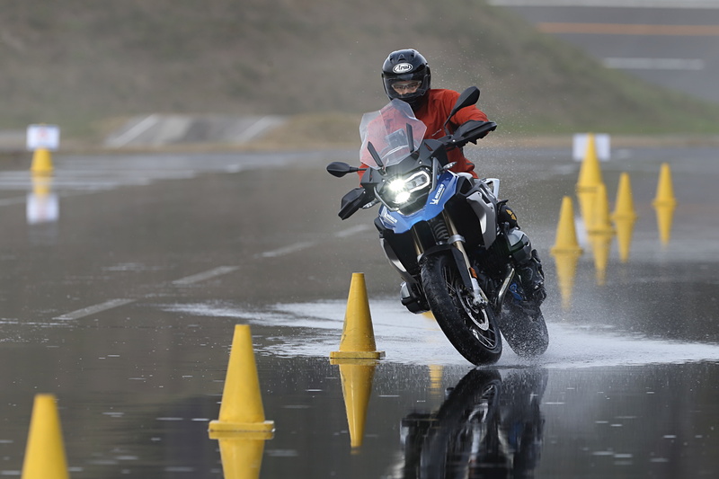 ANAKEE 3では思い切りよく走るのが少し怖い