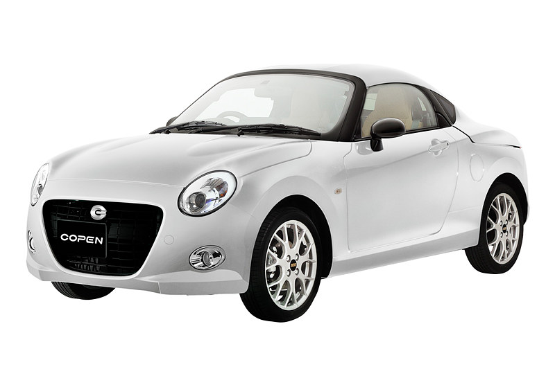 「パールホワイトIII」（ブラックインテリア）