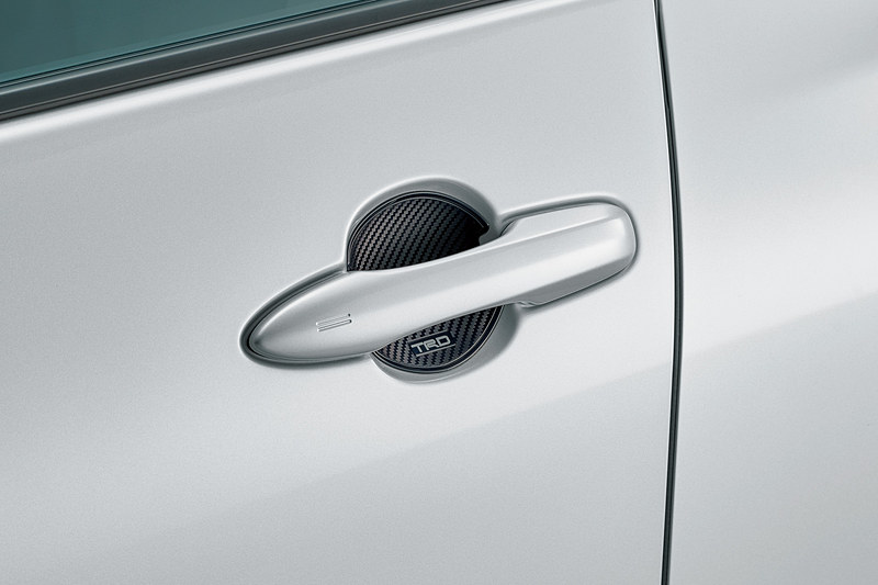 ドアハンドルプロテクター ブラック：6000円（税別/1台分）