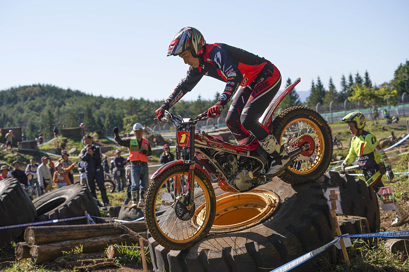 IASクラス 2018シリーズチャンピオンマシン「RTL300R ＃1」