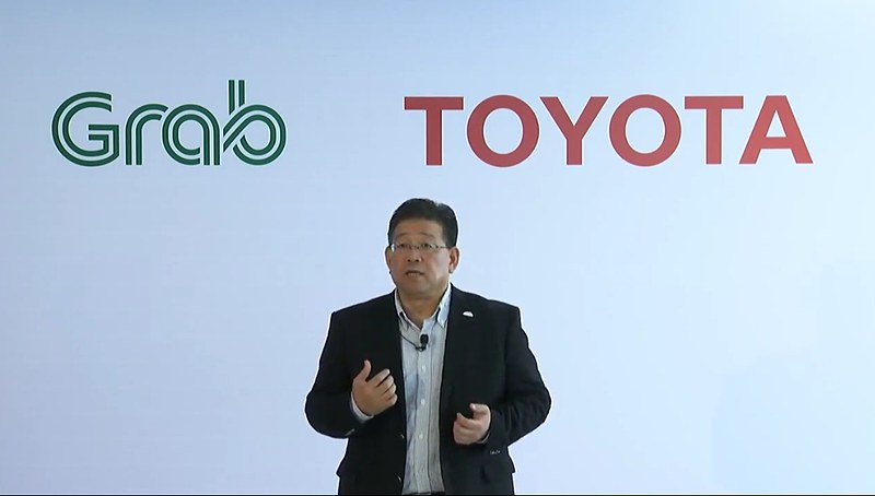 共同記者説明会で協業について解説するトヨタ・モーター・アジア・パシフィック 社長 松田進氏