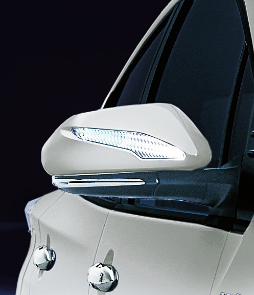 「LEDミラーカバー」塗装済：5万8320円、素地：5万2920円