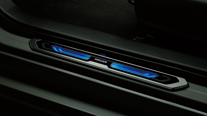 スカッフプレート：4万1040円