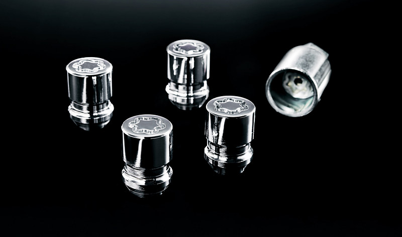 ホイールロックナット：1万260円