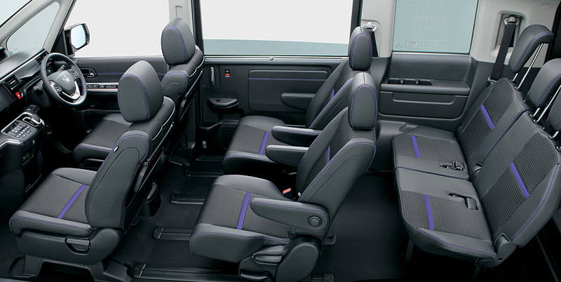 ブラック×パープル（コンビシート）のインテリア