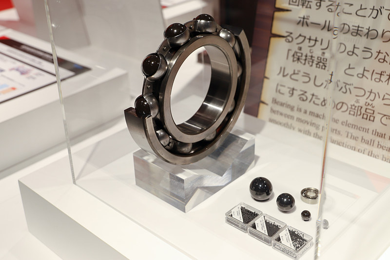 東京都中央区銀座のショールームJTEKT ROOM Ginzaでは、クルマのカットモデルなどを展示して製品の紹介をしている