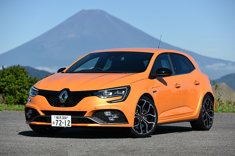 新型5ドアハッチバック「メガーヌ ルノー・スポール」（写真はEDC仕様）