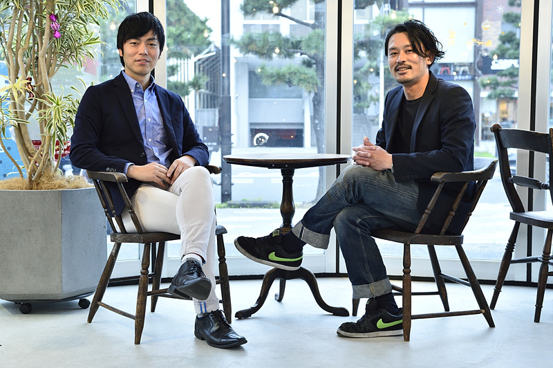 左がCopen Local Base Kamakuraのストアマネージャーの佐藤亨さん。右はマネージャー 平栁良輔さん