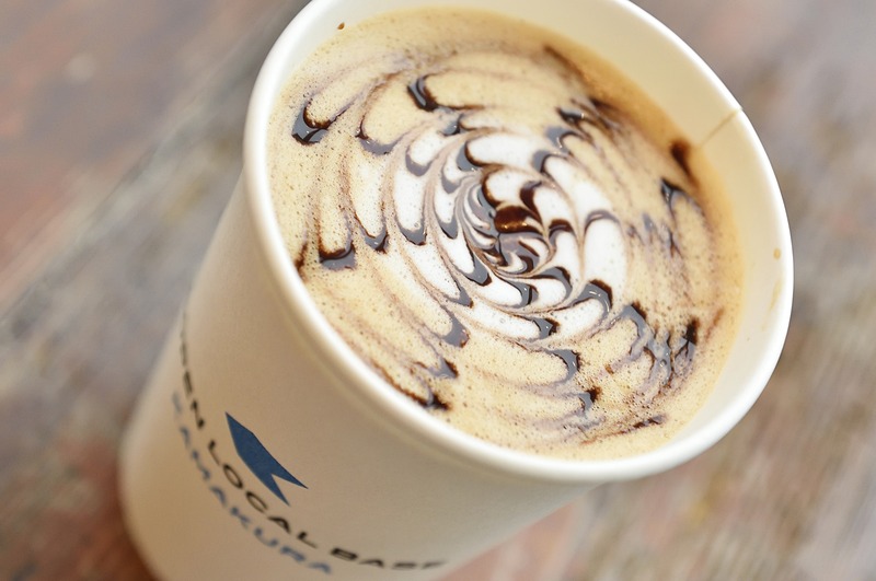 このお店はコペンに興味のない人も普通のカフェとして利用するのだが、そこでコペンファンと交流が生まれてコペンが好きになり、コペンオーナーになったというケースもある