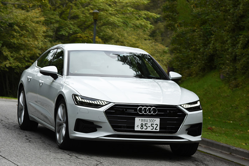 1.9tを超える車両重量にもかかわらず、スムーズな加速を見せる