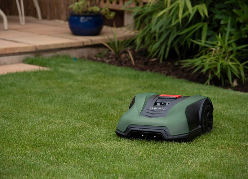 ロボット芝刈り機「Indego」