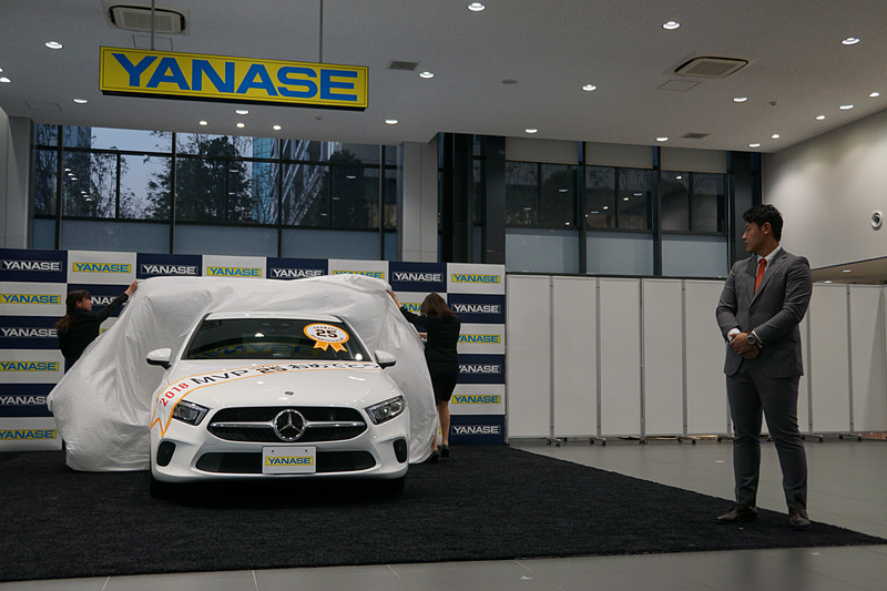 会場では車両のアンベールとマスコットキーの贈呈が行なわれた