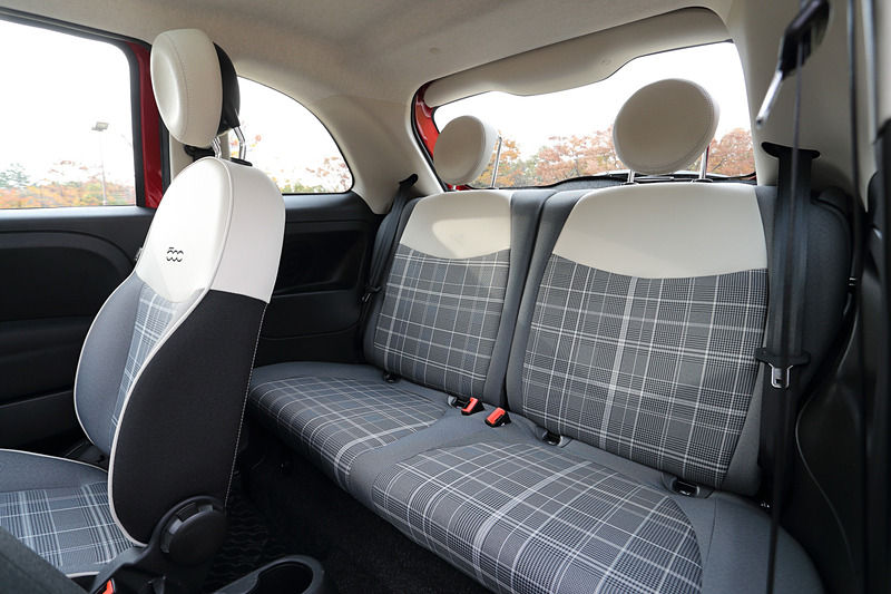 新500のインテリア