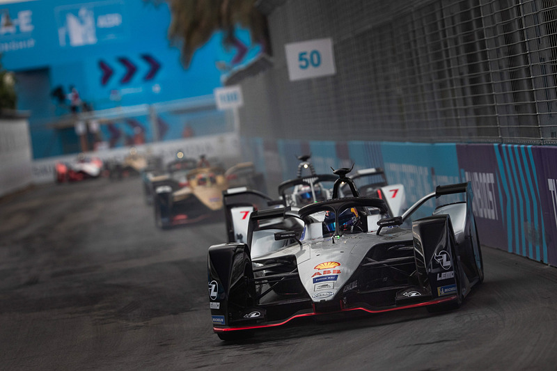 ブエミ選手はフォーミュラE シーズン5の初戦を6位で終える