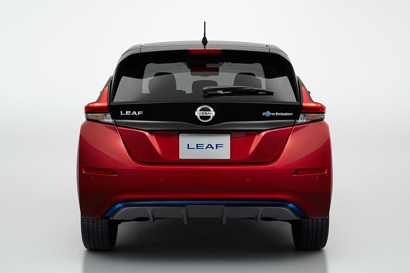 リーフ e＋は全車で6kW充電に標準対応