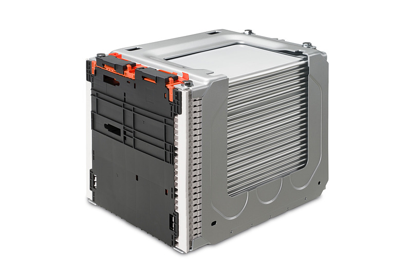 バッテリーパックの密度を向上させ搭載セル数をこれまでの192セルから288セルに増加