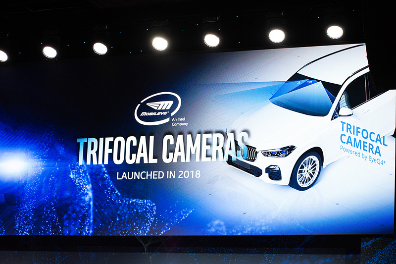 2018年に投入した3焦点の3眼カメラ