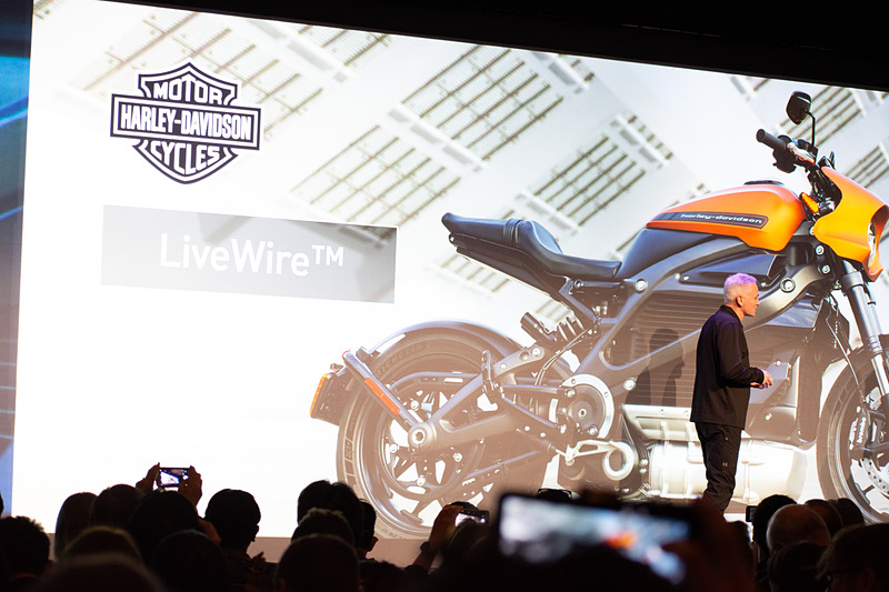 1月7日（現地時間）のプレスカンファレンスではHarley-Davidson 副社長のMarc McAllister氏も登壇