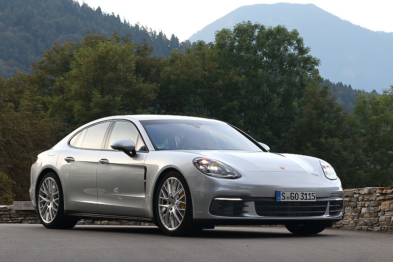 2017年に日本導入した4ドアスポーツカー「パナメーラ」