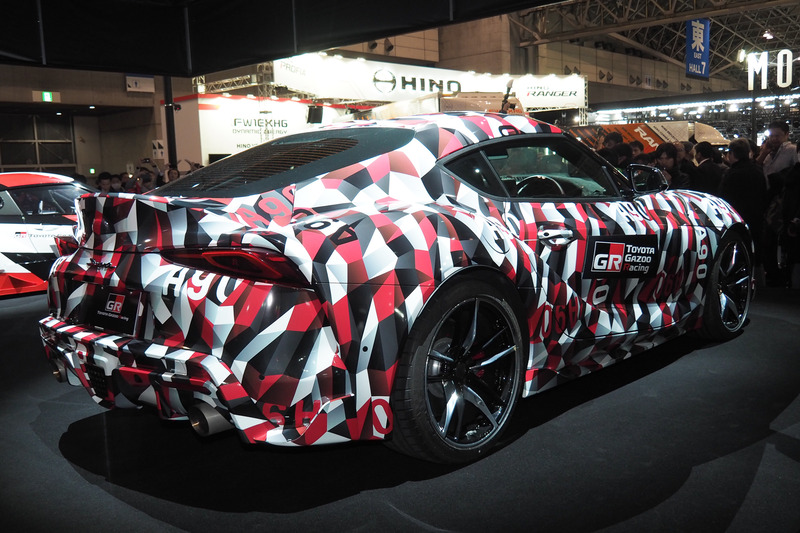 新型スープラ。カモフラージュされているが実物を間近に見ることができる