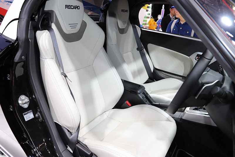 インテリアもホワイトで上品なイメージに纏められていた