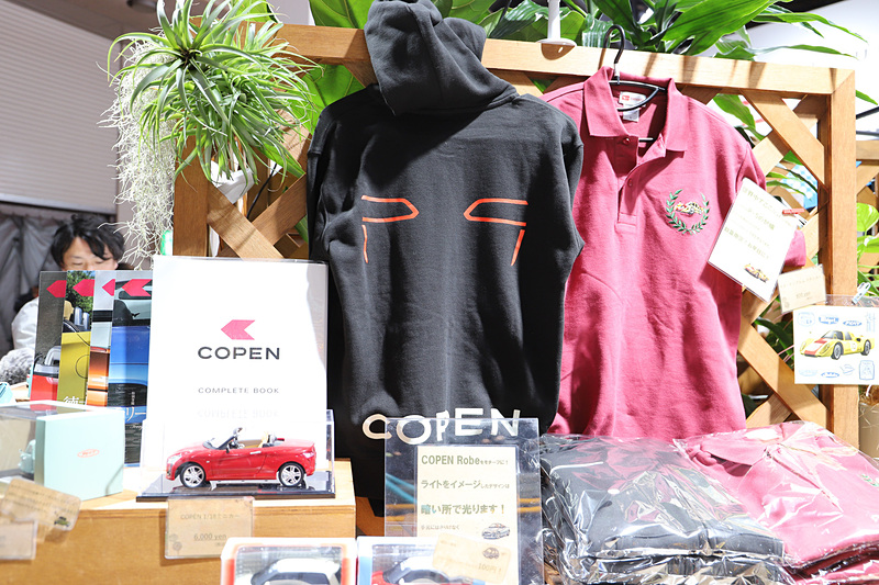 荷台を屋台のように活用する「ハイゼット トラック マルシェ Ver.」