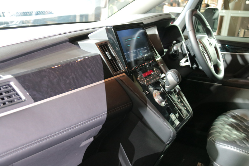 新バリエーションのデリカD：5アーバンギアはスタイリッシュなイメージ