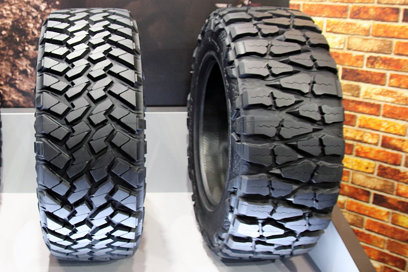 左から「TRAIL GRAPPLER M/T」「MUD GRAPPLER」