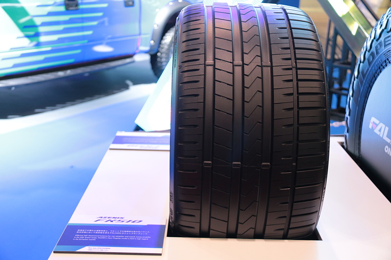プレミアムタイヤ「AZENIS FK510」