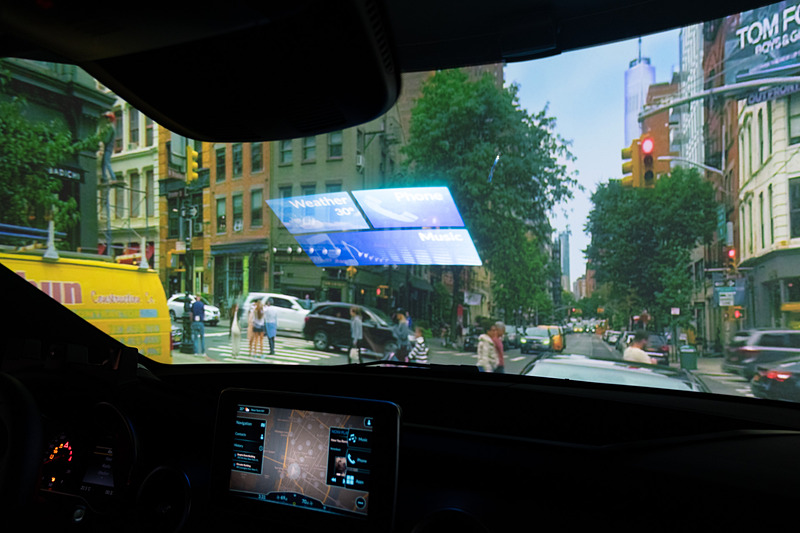 ニュアンスは、「CES 2019」で視線入力と自動車用音声認識エンジン「Dragon Drive」を連動させる新技術をデモンストレーション