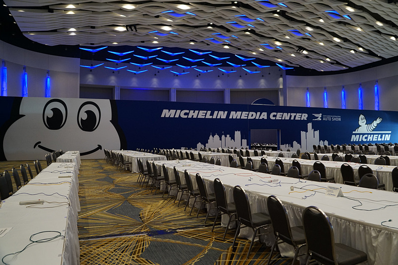 プレスセンター。ミシュランがスポンサードしている