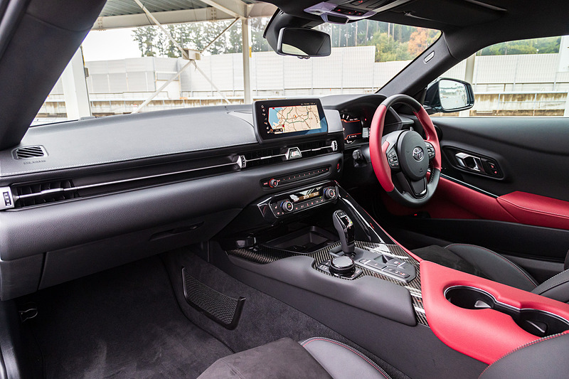 RZのインテリア