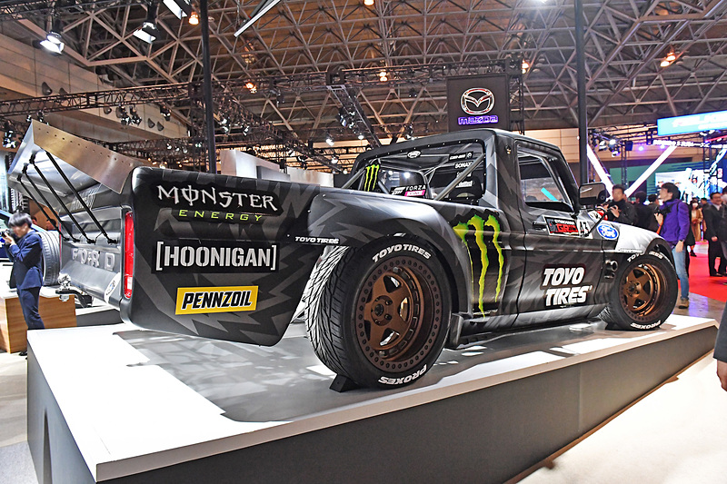 900PS以上のパワーを絞り出す3.5リッターエコブーストツインターボV6エンジンを搭載する