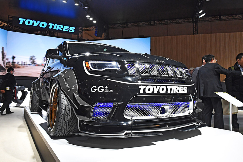 ジープ「グランドチェロキー Trackhawk」