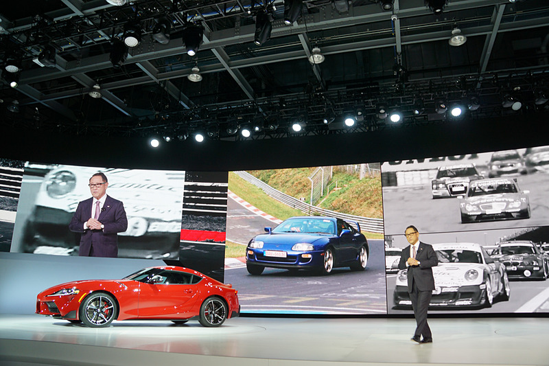 ニュルブルクリンクなどで行なわれた運転訓練の思い出を話す豊田社長