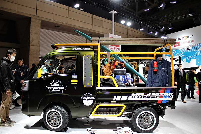 「カリフォルニア工務店」とのコラボで作られたコンセプトモデル「ハイゼット トラック カリフォルニア工務店 Ver.」