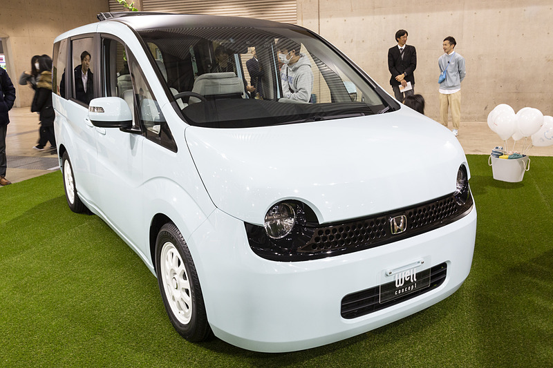 「ステップワゴン」をベースにした「Well Concept」。顔つきがかなり違うのでステップワゴンがベースだと気がつかない人もいたようだ