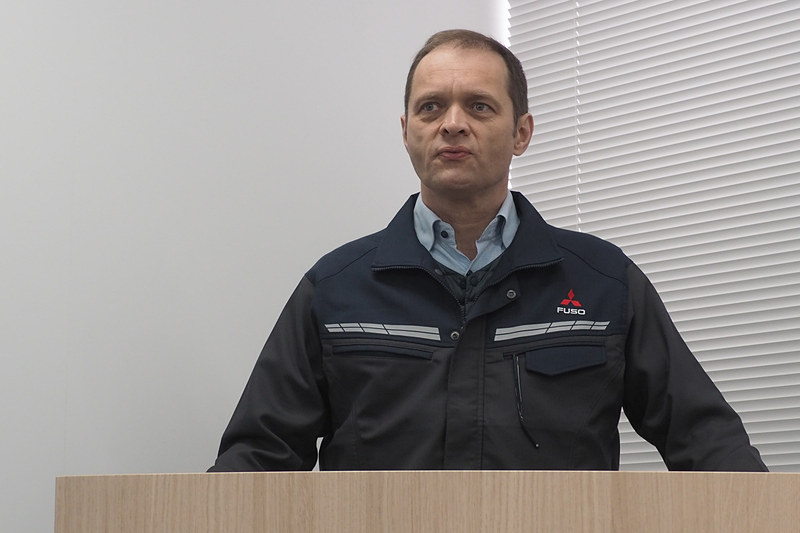三菱ふそうトラック・バス株式会社 生産本部 施設管理技術部 部長のシューマッハ・トーステン氏