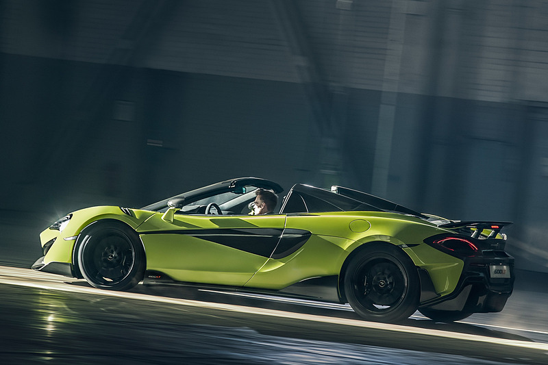 600LT Spiderの走行イメージ