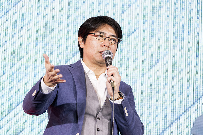 安東弘樹氏もかなりのクルマ好きで、仕事が終わってから数百kmドライブすることもよくあるそうで、年間5万kmも走るという。そんなことから「サスとシートがよくないクルマは本当に疲れますが、先日お借りしたS660 Modulo Xは全然それがなく、楽しく長距離を走れました」とコメント。クルマ好きを公言するタレントは多いが、この人は別格という気がする